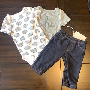 2 new onsies and 1 Pair of Carter’s jeggings